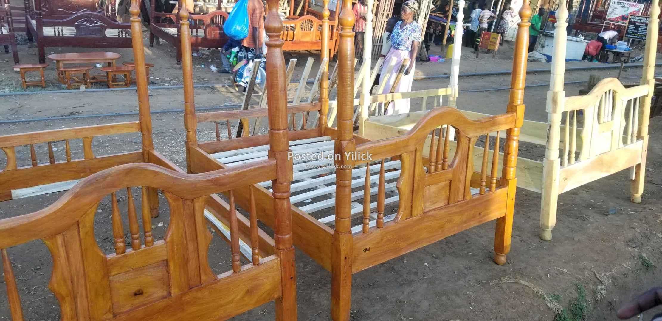 Wooden  beds 4x6 brand new