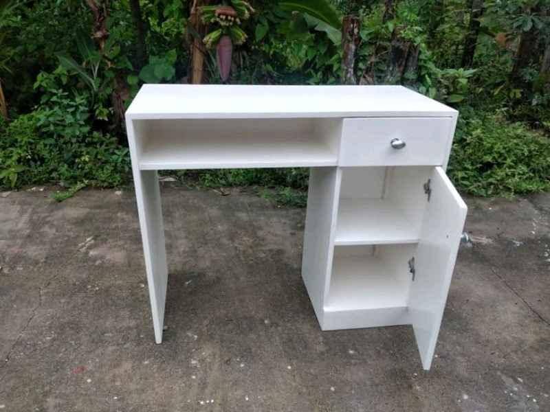 Brand new office table for sale