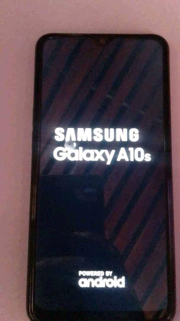 SAMSUNG GALAXY A10s