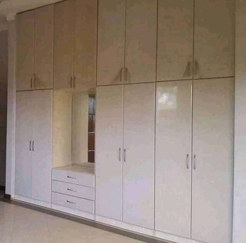 Wardrobes ( built-in)