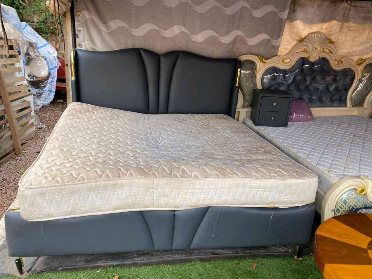 LUXURY BEDS AND MATTRESSES