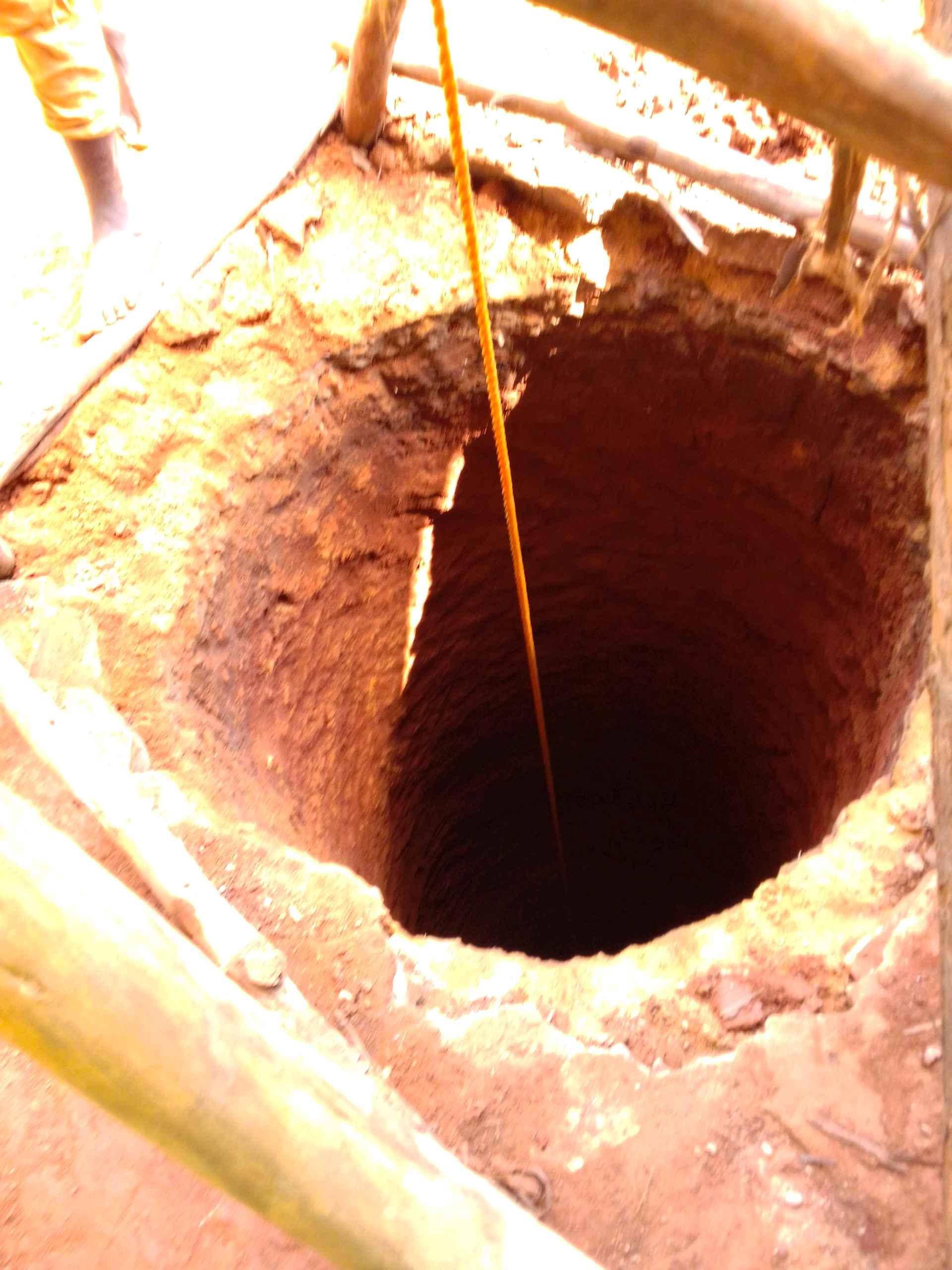 We dig bore hole at 4M