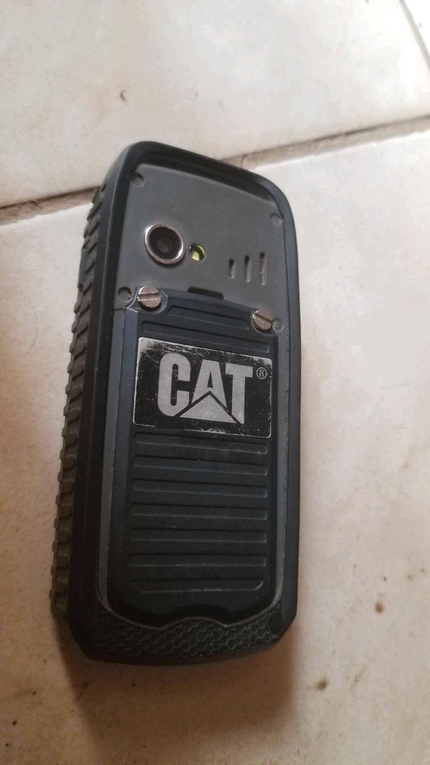 CAT phone 12 black