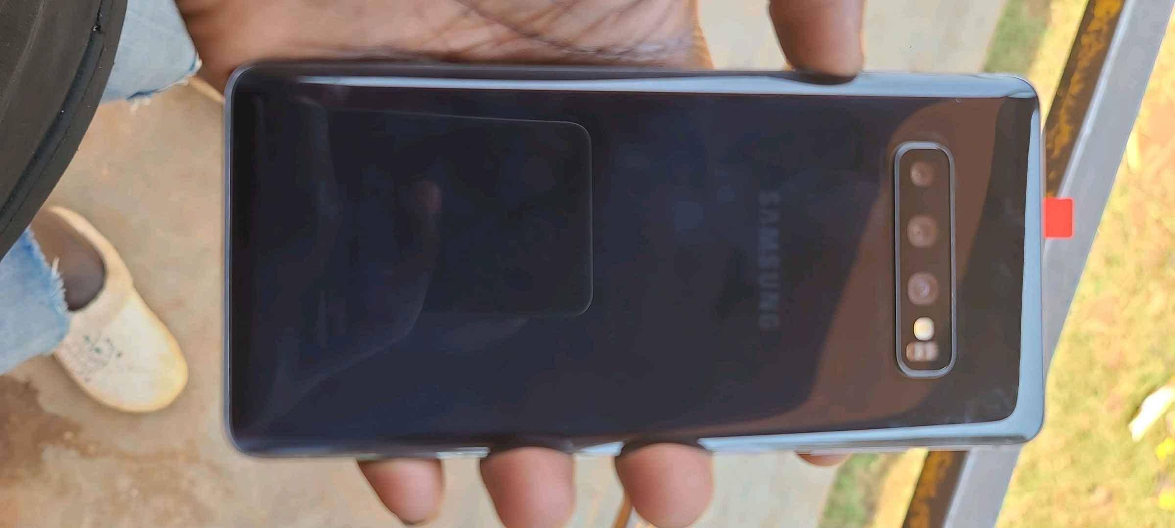 Samsung s10plus