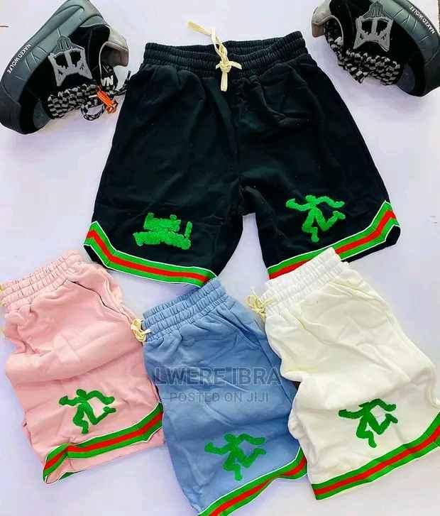 wear be unique,smart and feel authentic