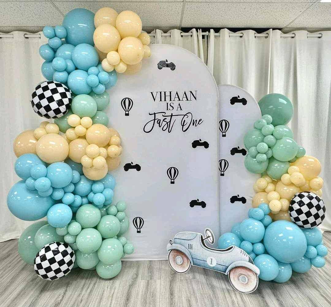 Decorations at negotiable price