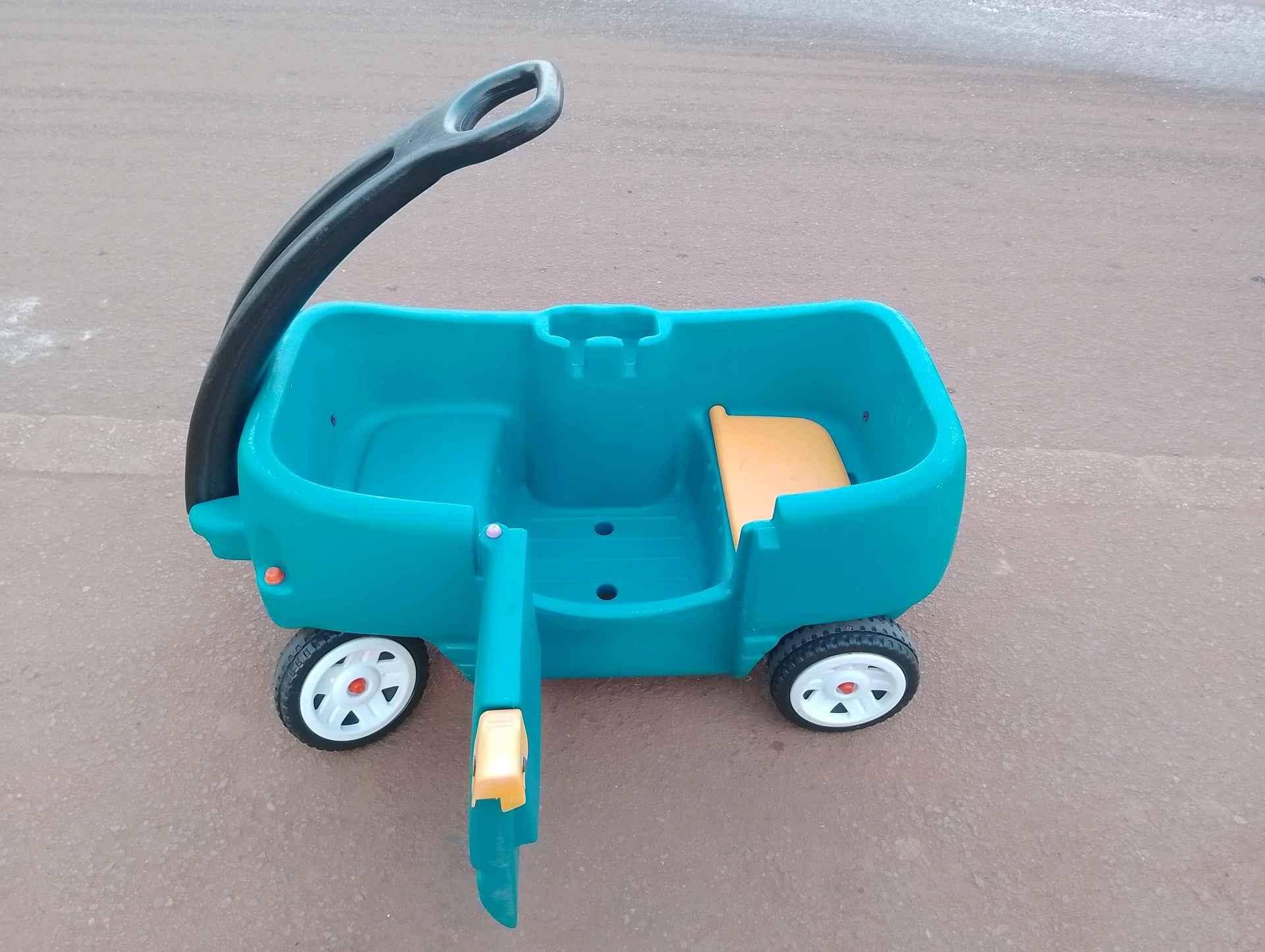 two seats kids toy car