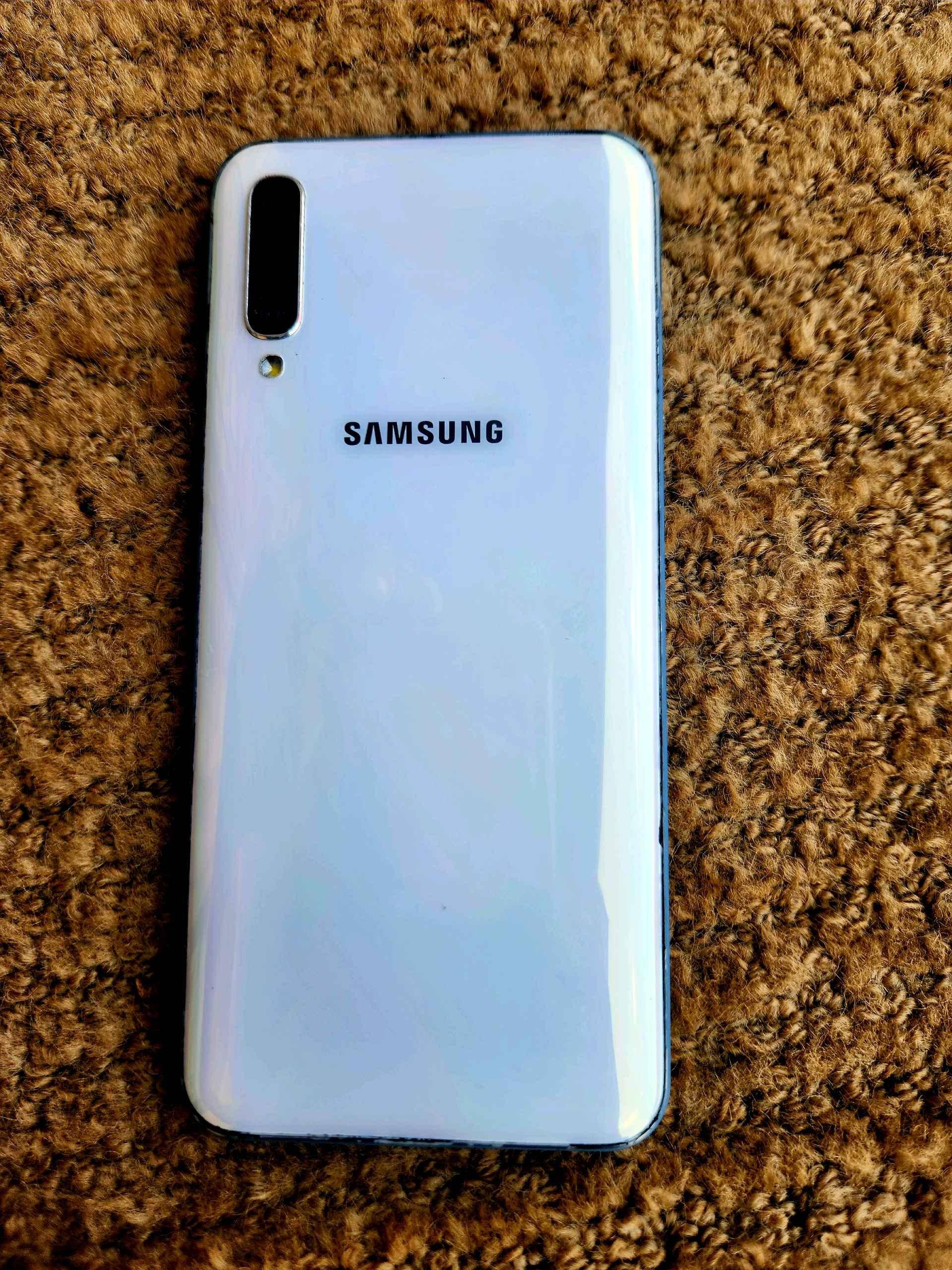 Clean Samsung A50