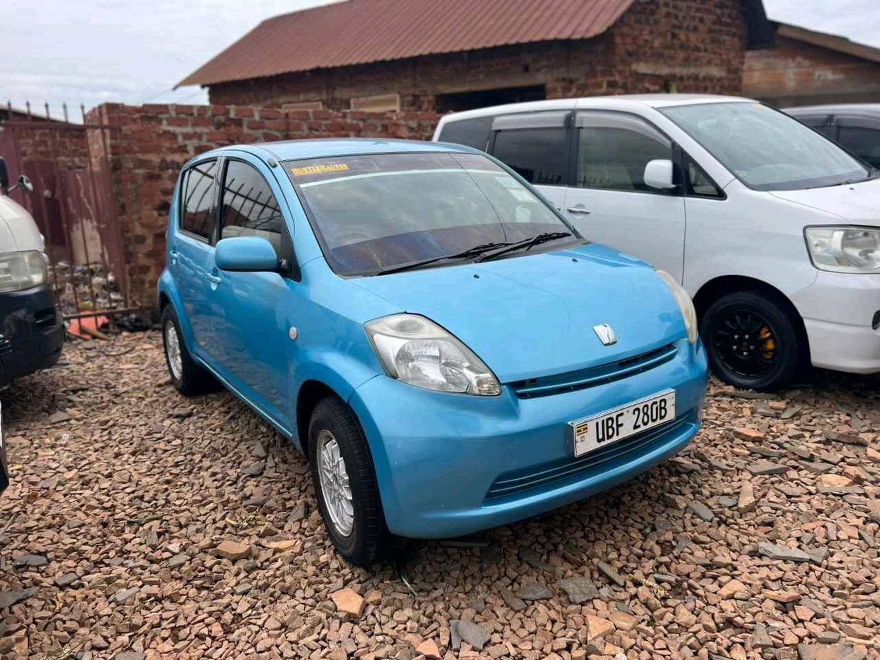 Toyota passo in blue colour