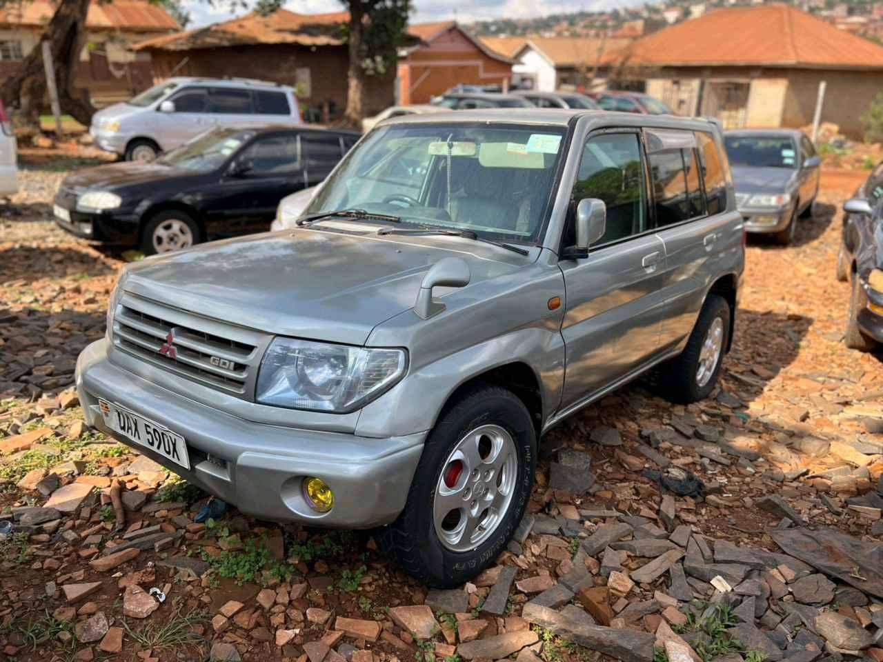 mitsubishi pajero