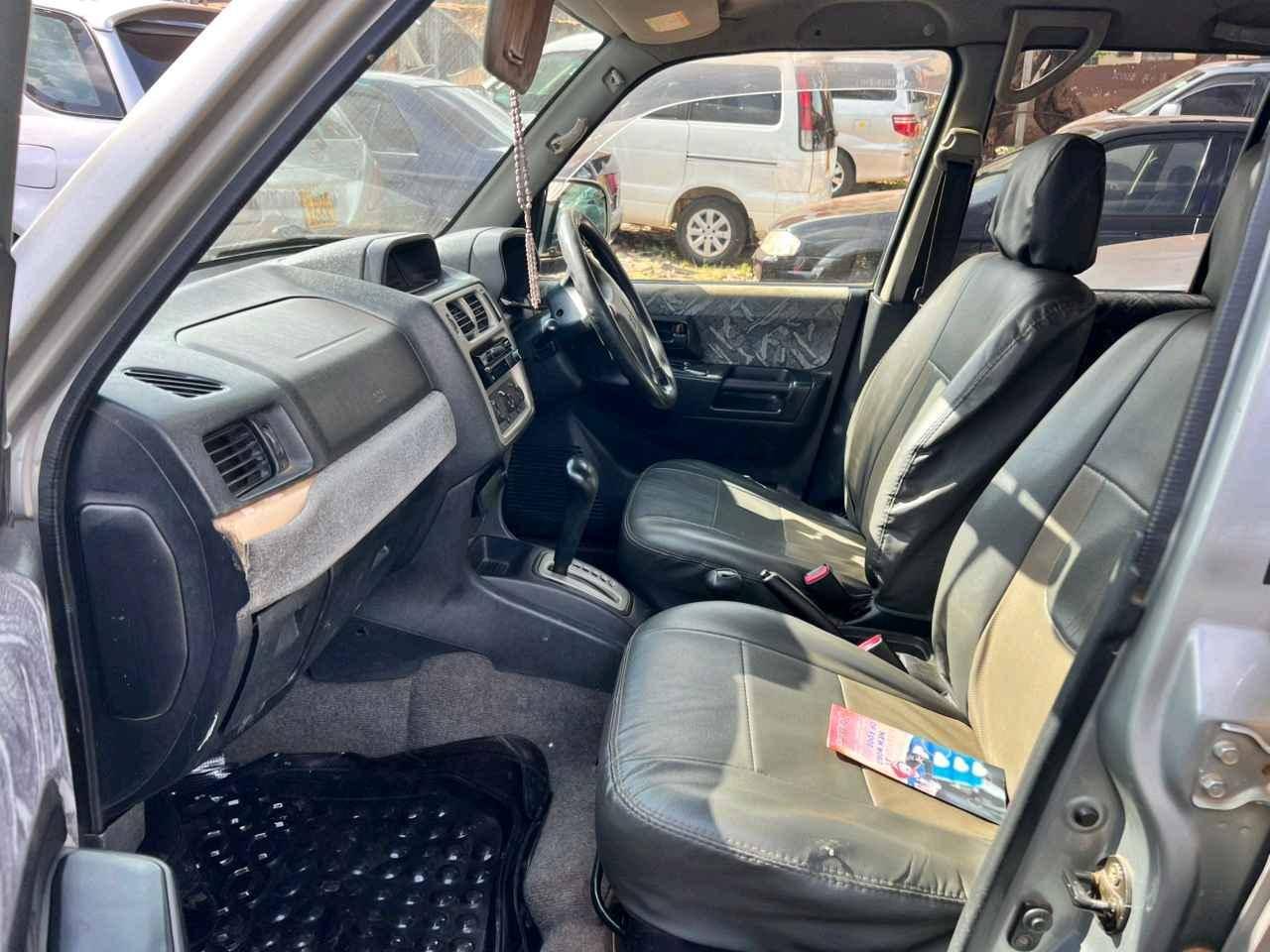 mitsubishi pajero