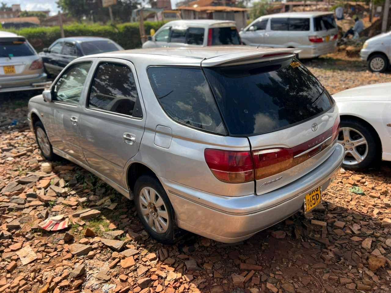 Toyota vista Ardeo