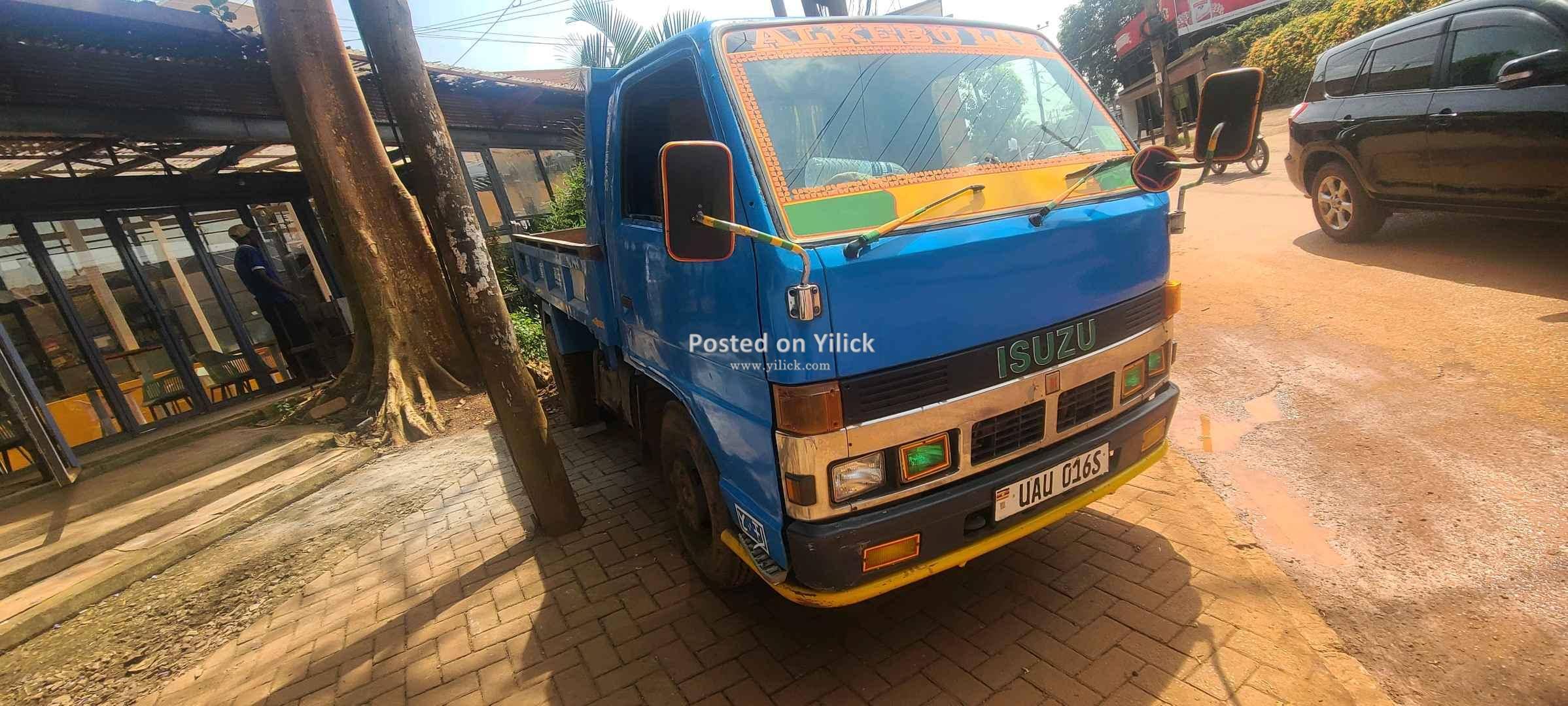 Isuzu elf tipper or dumper 