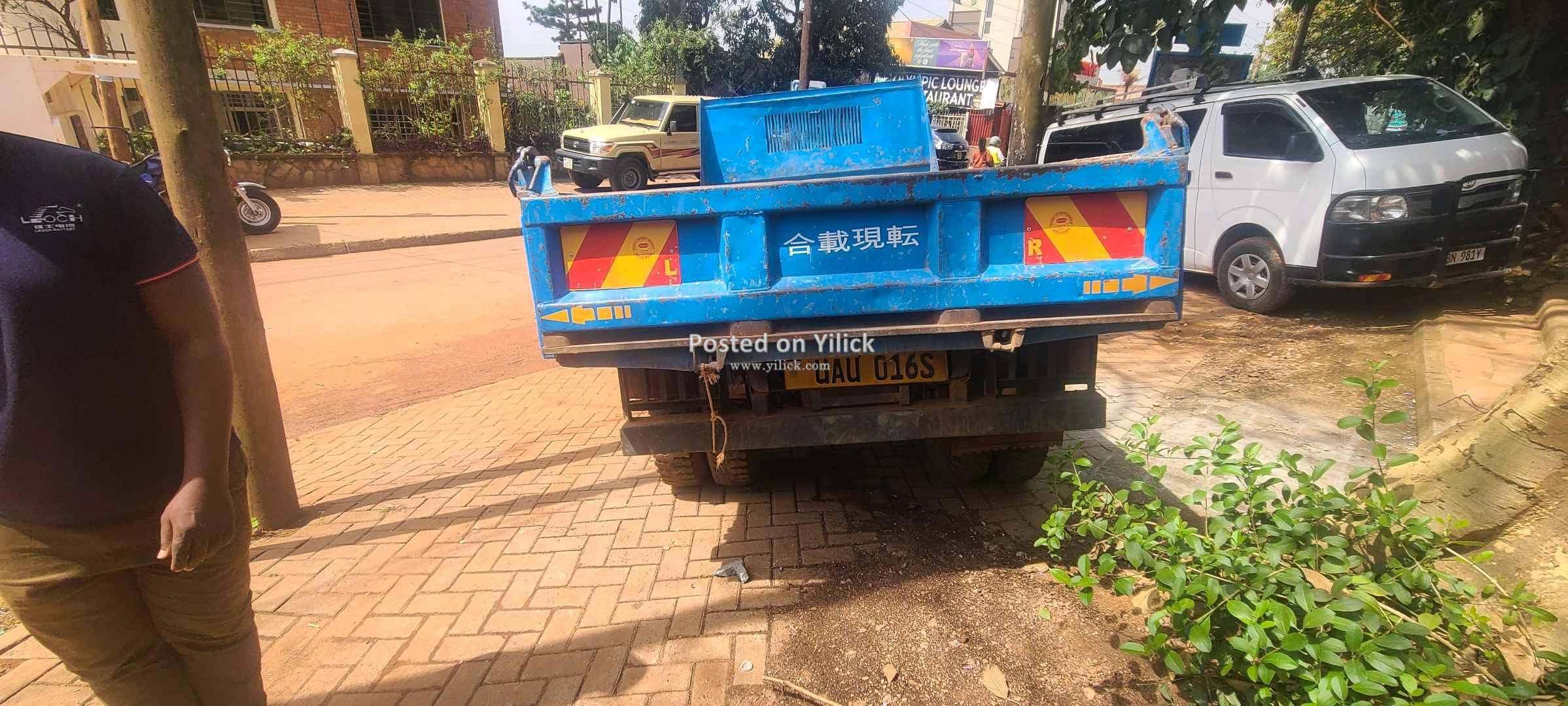 Isuzu elf tipper or dumper