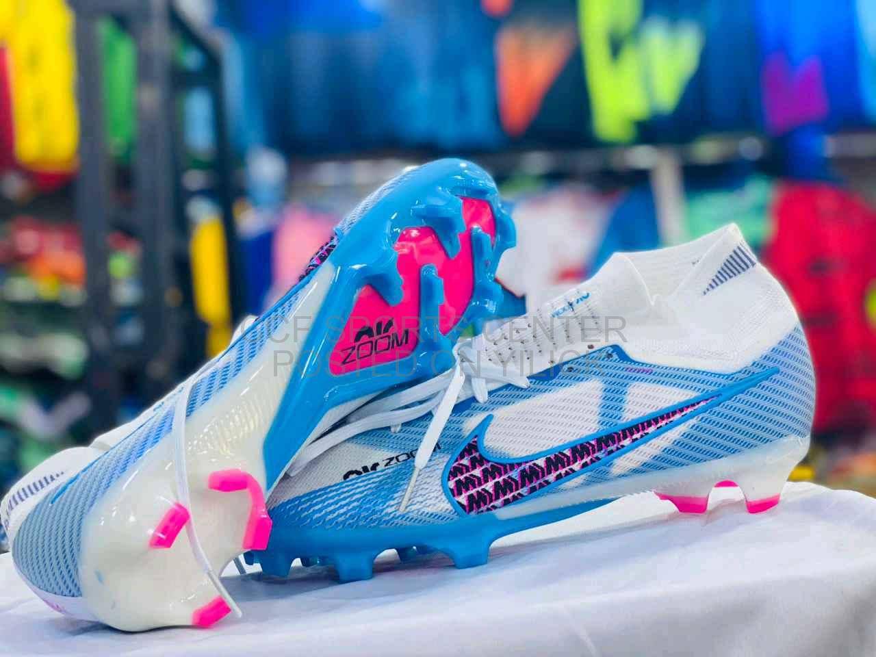 Football shoes 