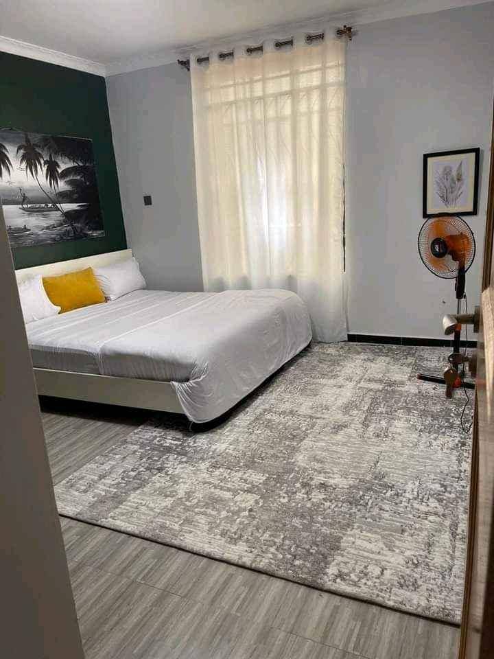 center rug 2x3 
