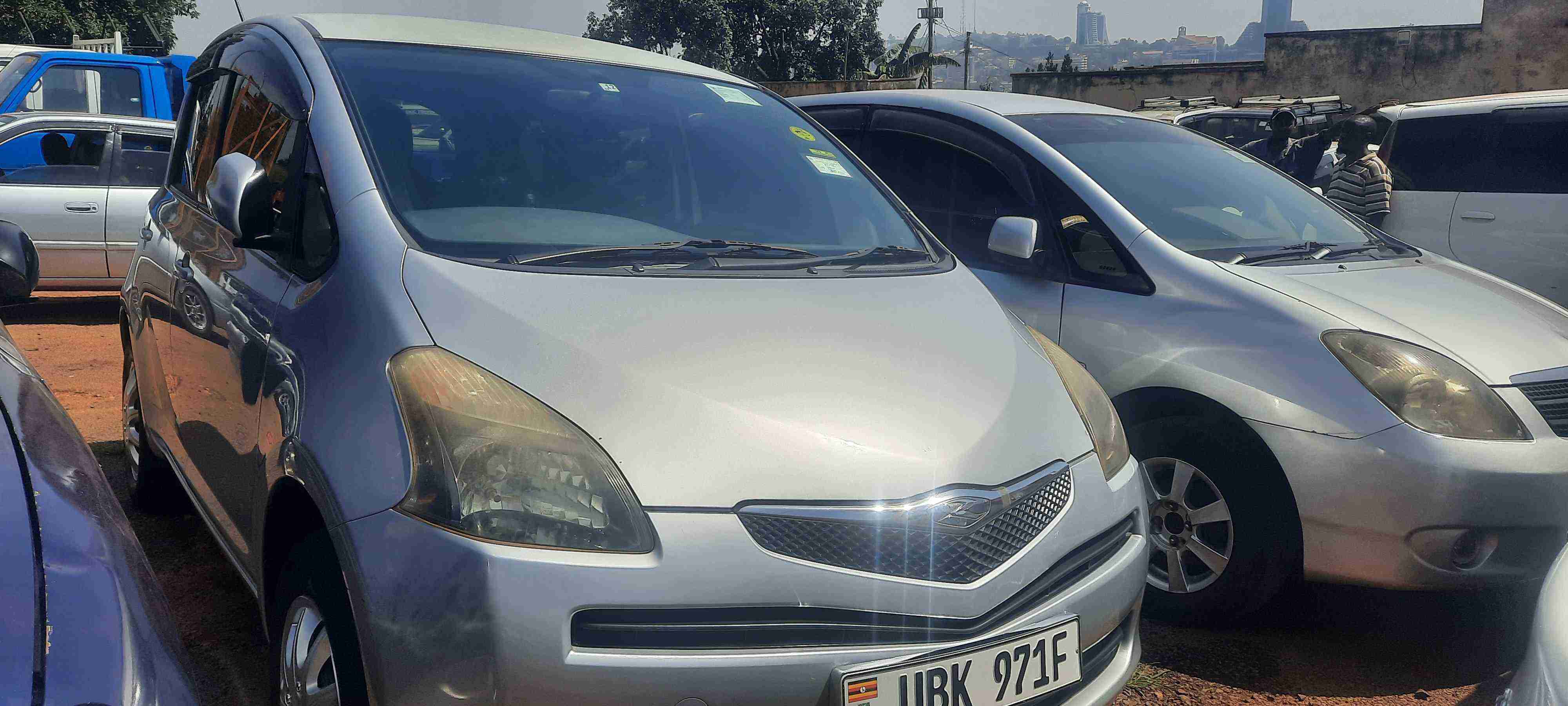 Toyota ractis